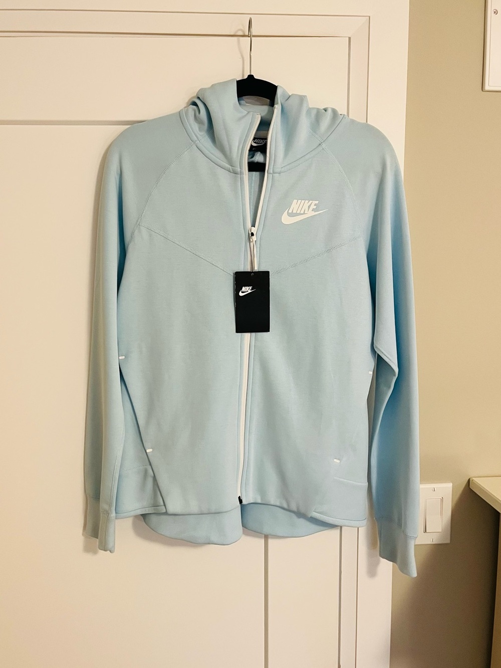NWT Nike Sportswear Women's Large Full Zip Hoodie Light Blue Peplum Hem